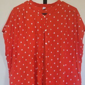 Sleeveless Button-Front Cocoon Top